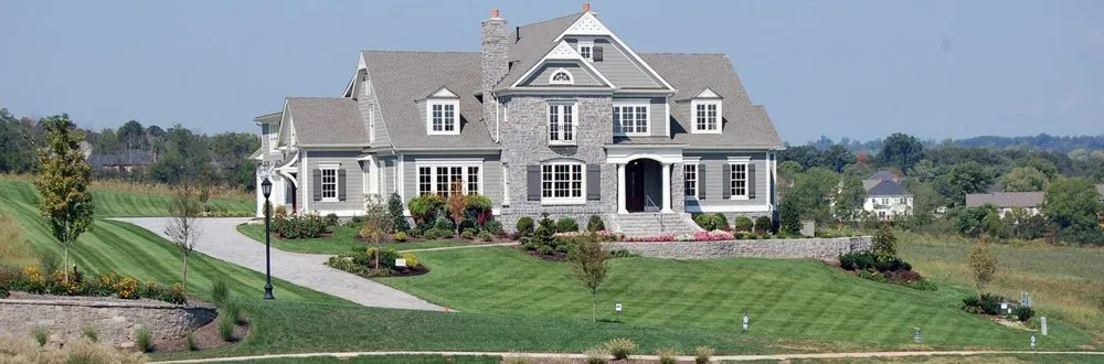 Local yard maintenance for outdoor upgrades across Knoxville, TN - Volunteer Lawn Care