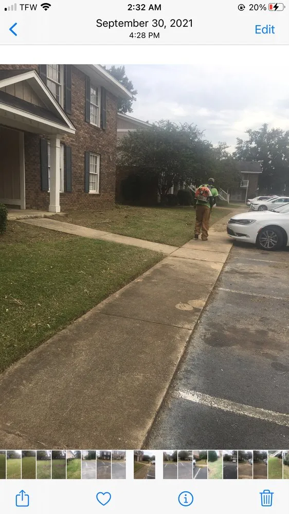 Affordable lawn mowing service for beautiful yards in Albany, GA by Von Lawn Care