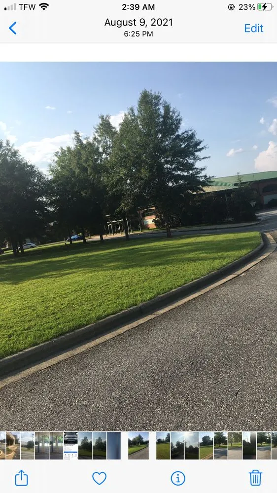 Custom lawn mowing service for homes in Albany, GA by Von Lawn Care