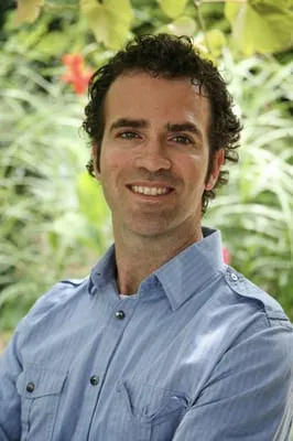 Von Roenn Permaculture Logo