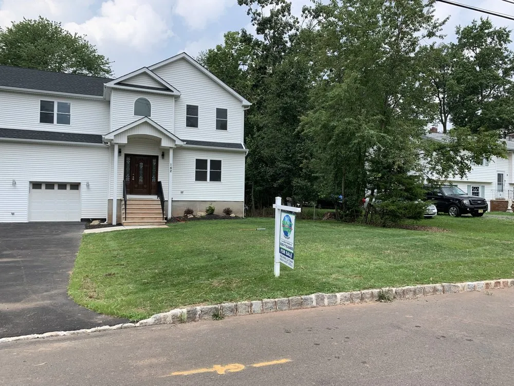 Top-rated yard cleanup service for outdoor upgrades across East Brunswick, NJ - Vonch's Landscaping