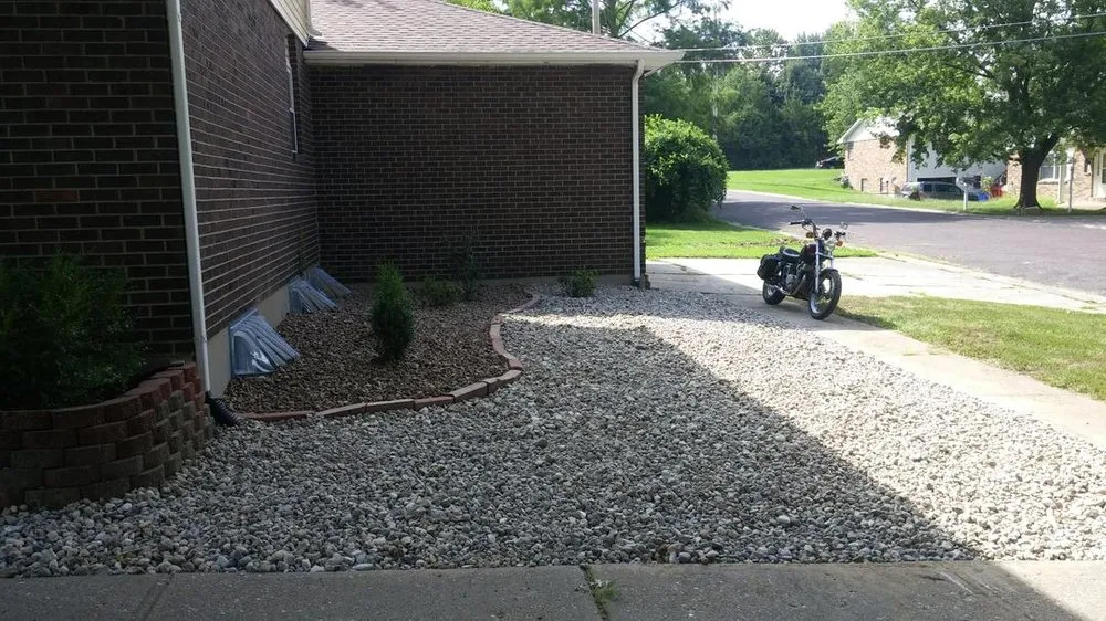 Reliable yard maintenance in Columbia, MO by Voss Landscape & Tree Service