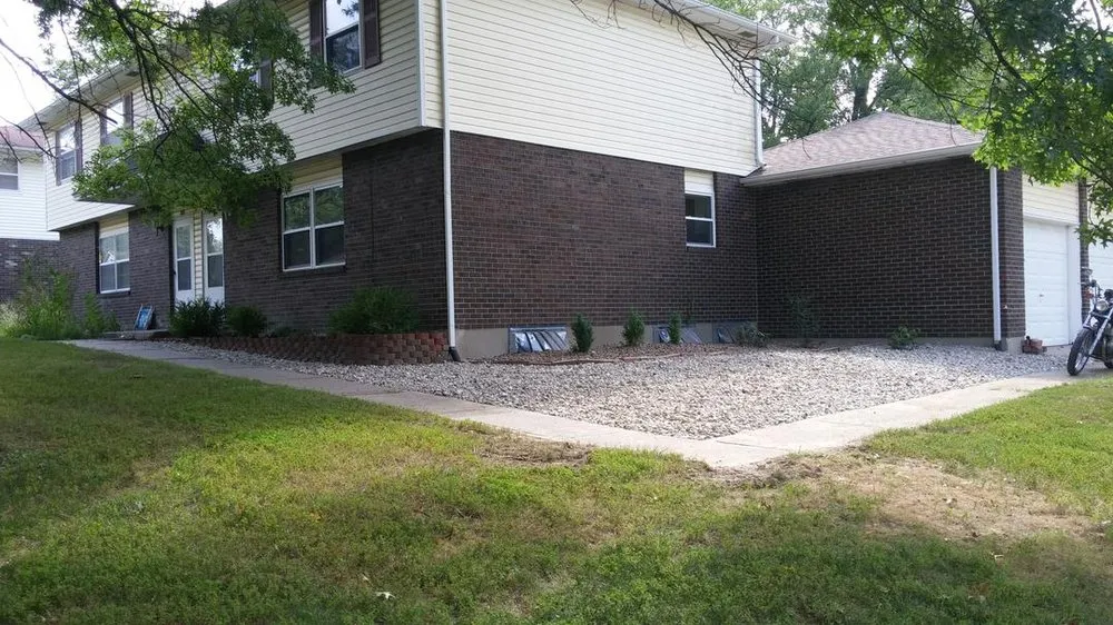 Custom lawn mowing service in Columbia, MO - Voss Landscape & Tree Service