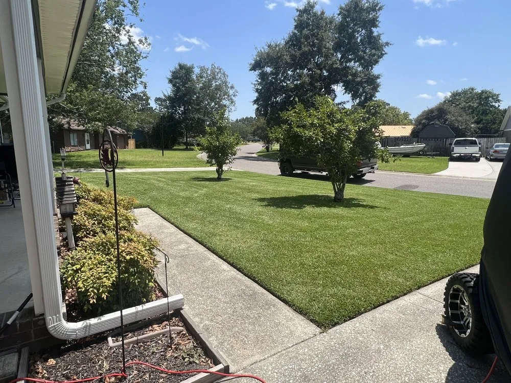 Affordable yard maintenance experts serving Summerville, SC - Votta Landscape Services