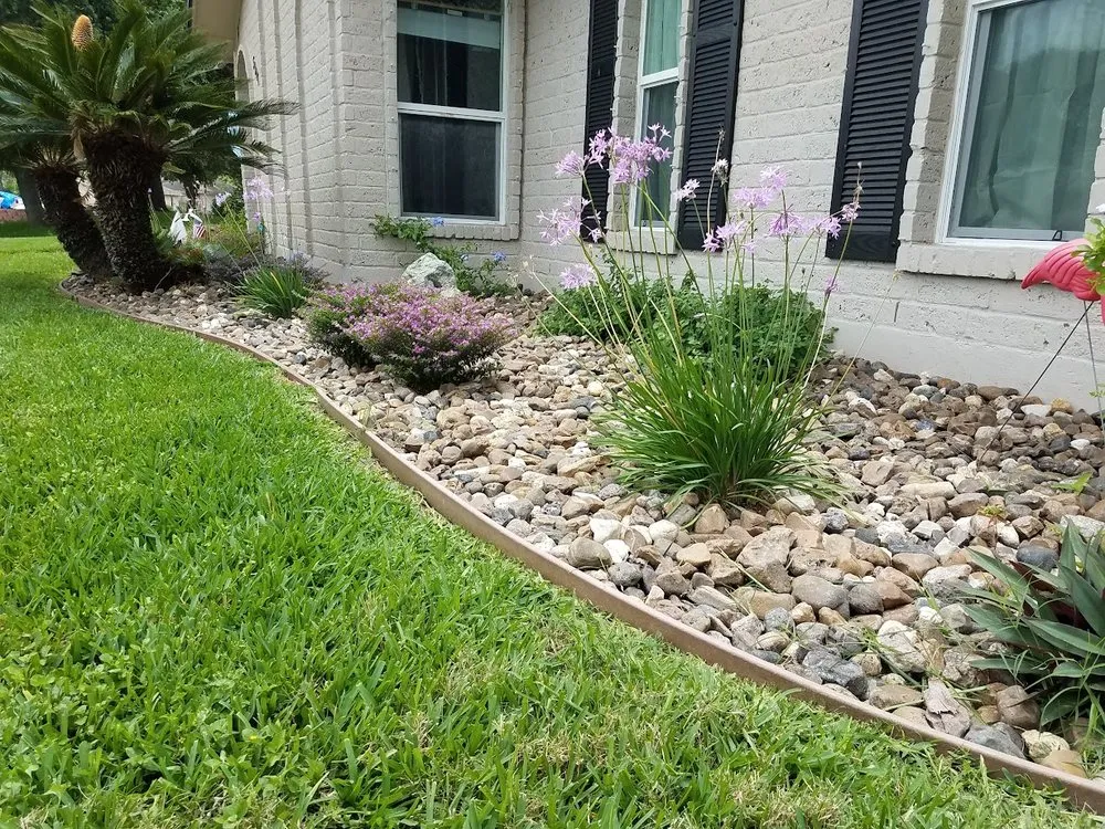 Professional yard maintenance experts serving Corpus Christi, TX - VP Irrigation and Landscaping