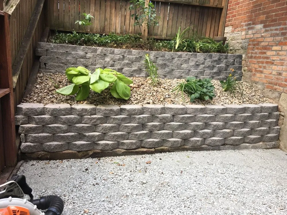 Trusted lawn mowing service in Cincinnati, OH - V&R Landscaping & Lawn