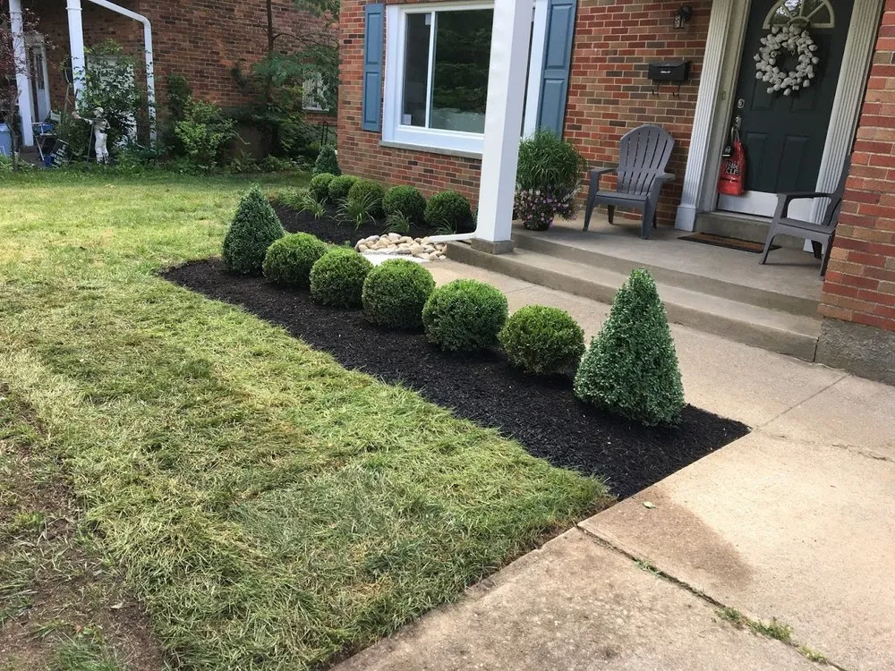 Expert garden landscaping in Cincinnati, OH - V&R Landscaping & Lawn