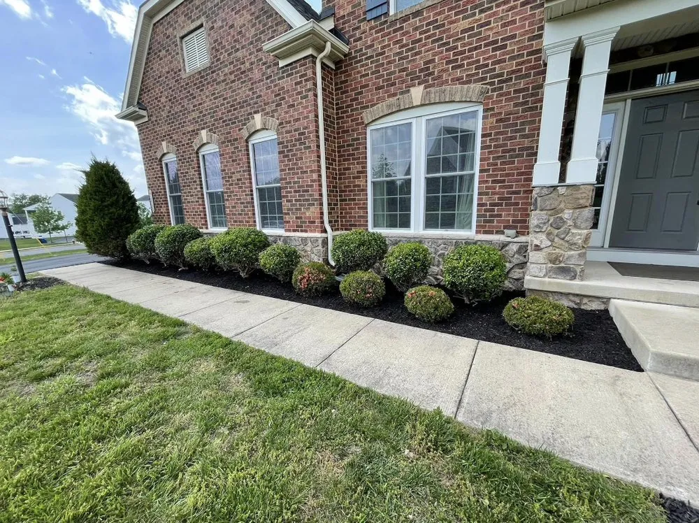 Reliable outdoor landscaping for homes in Leesburg, VA by VR Landscaping