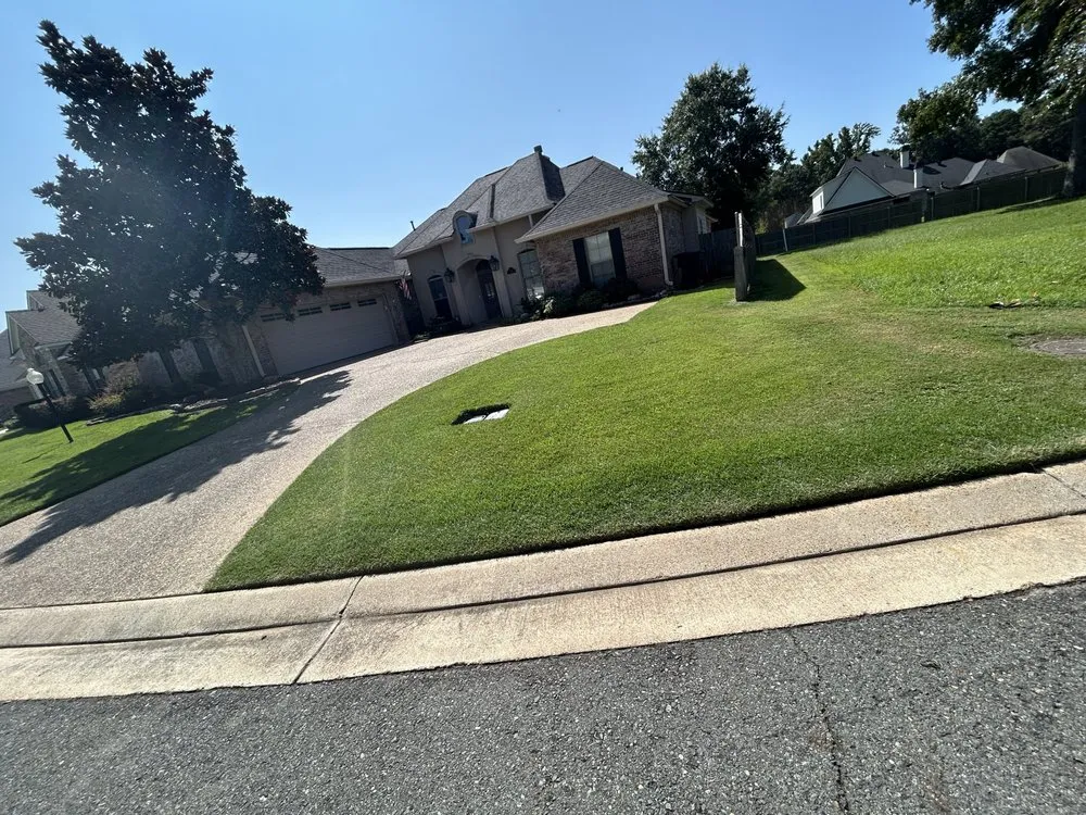 Expert garden landscaping experts serving Bossier City, LA - VR Lawn Services