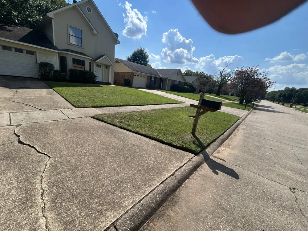 Reliable landscaping services for beautiful yards in Bossier City, LA by VR Lawn Services