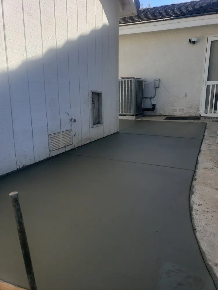 Professional lawn mowing service in Menifee, CA - VRC Landscaping