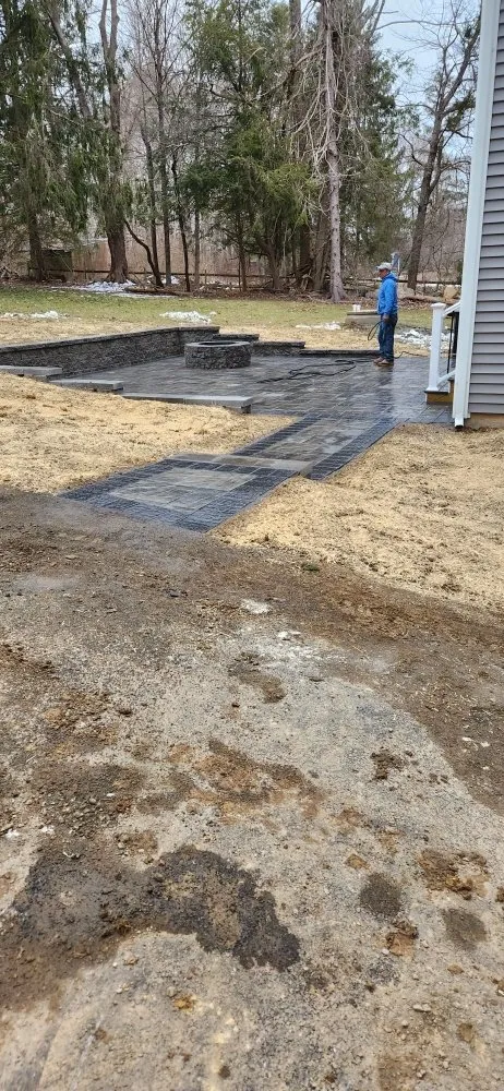 Professional lawn care service in Danbury, CT by VS Landscaping