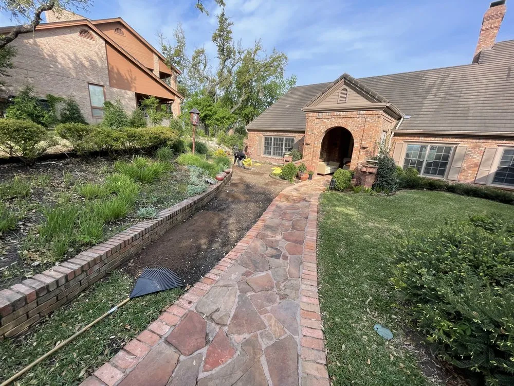 Reliable landscaping services in Austin, TX by Vt lawn care