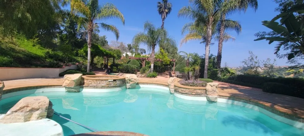 Local yard maintenance for beautiful yards in Ontario, CA by VTech Maintenance