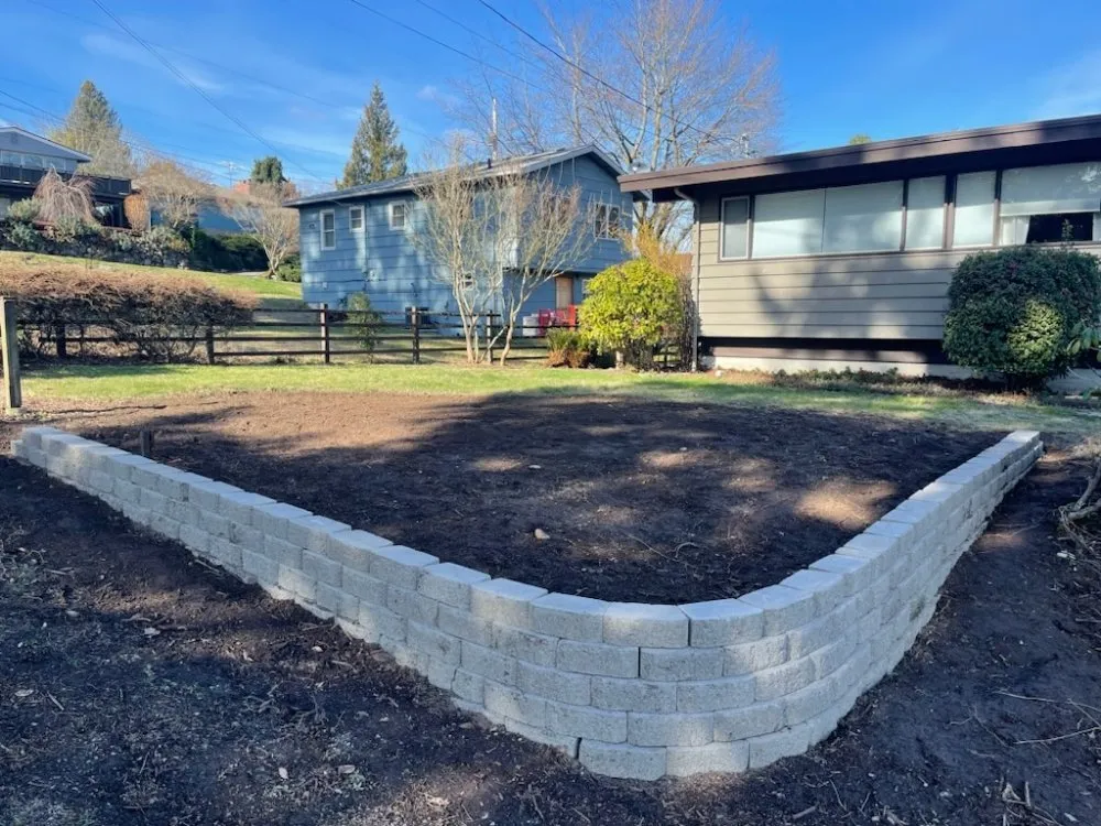 Expert outdoor landscaping for year-round maintenance in Seattle, WA by Vu Nguyen Landscaping And Junk Removal