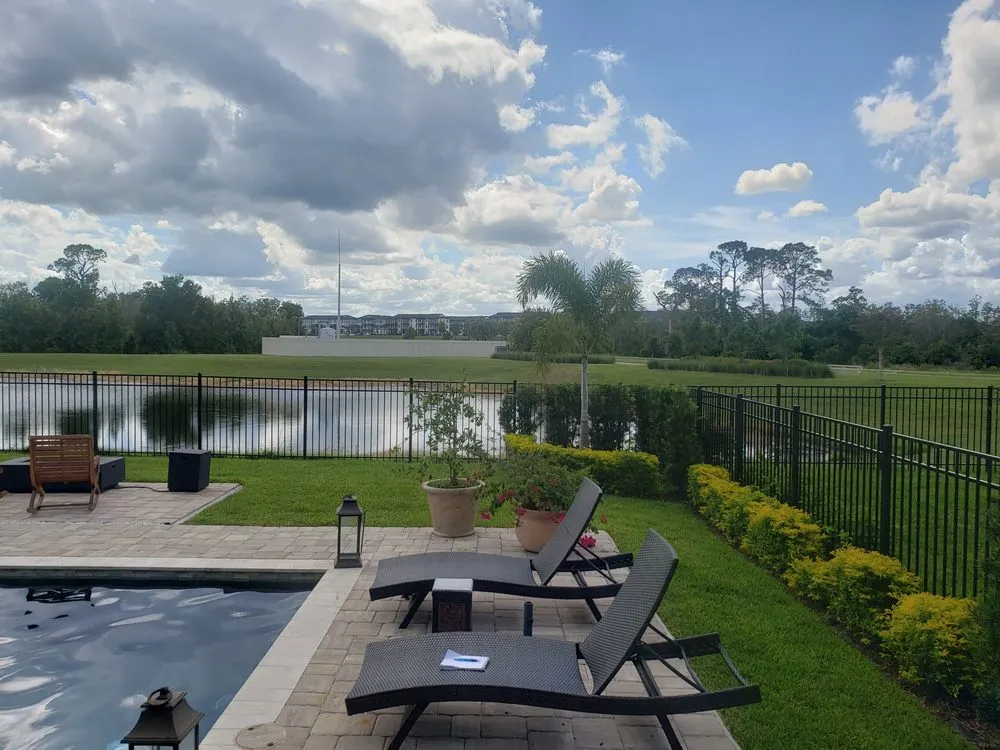 Custom yard cleanup service in Windermere, FL - Vue Outdoor Services