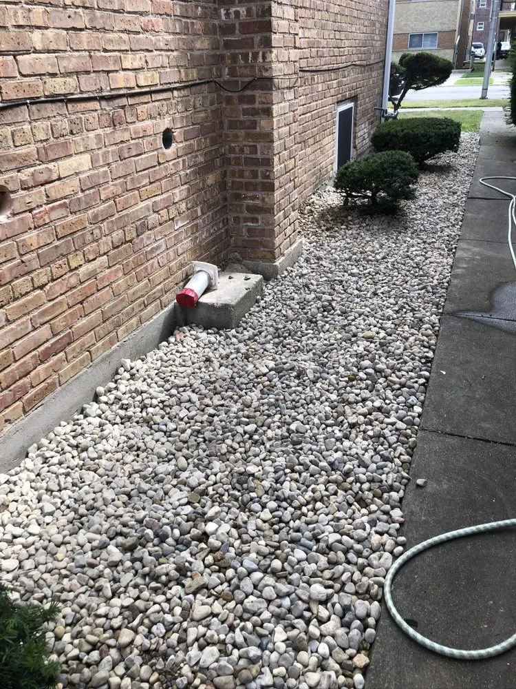 Affordable residential landscaping in Chicago, IL by V&V Landscaping