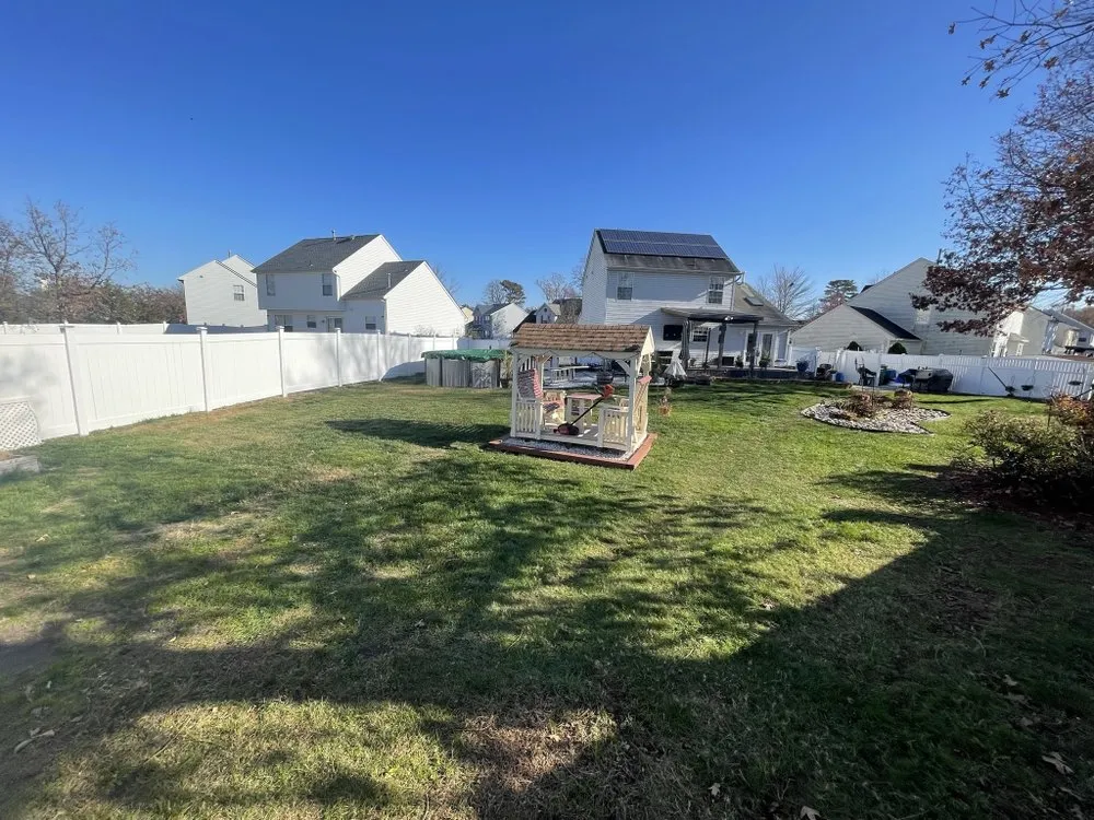 Custom yard cleanup service in Egg Harbor Township, NJ by V&V Landscaping Service