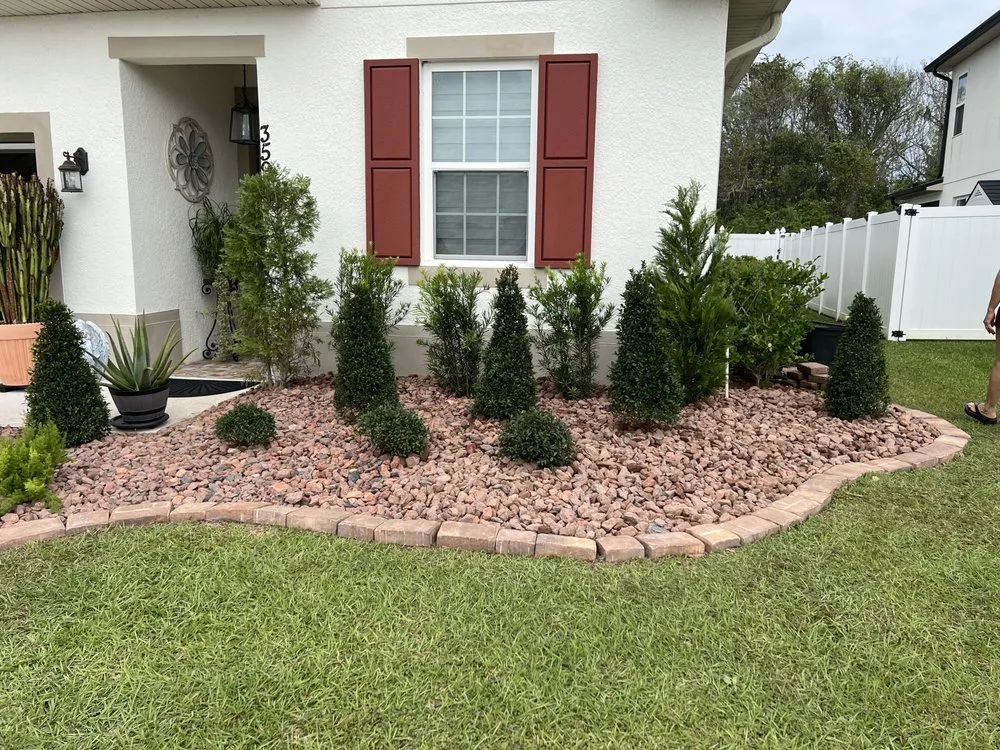 Expert yard maintenance experts serving St Cloud, FL - Vv Lawn Care Services