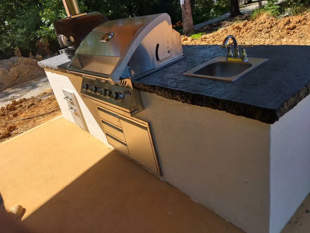 Expert outdoor landscaping for homes in Nashville, TN by W & J The Eagles