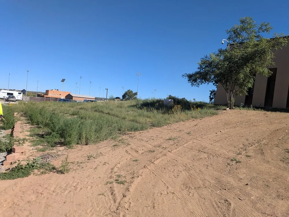 Professional garden landscaping in Los Lunas, NM - W O W Weedout Waters