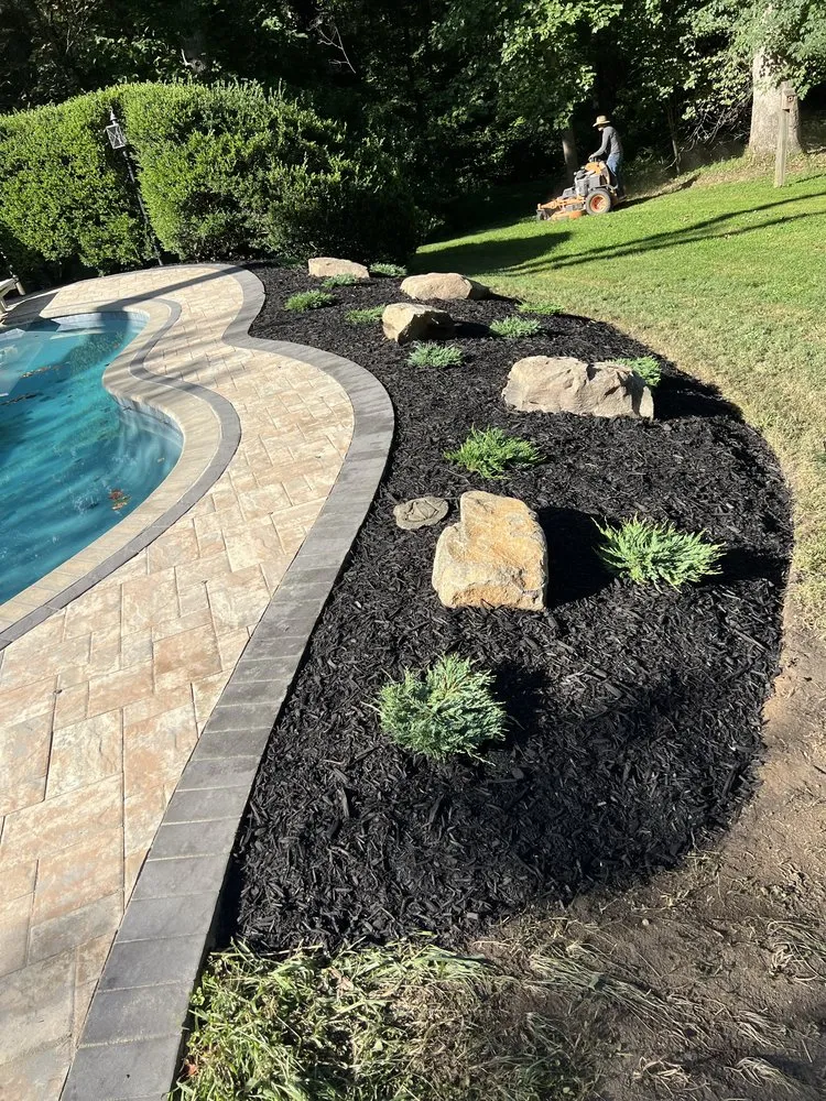 Top-rated yard cleanup service for beautiful yards in Eldersburg, MD by WA Landscaping Services