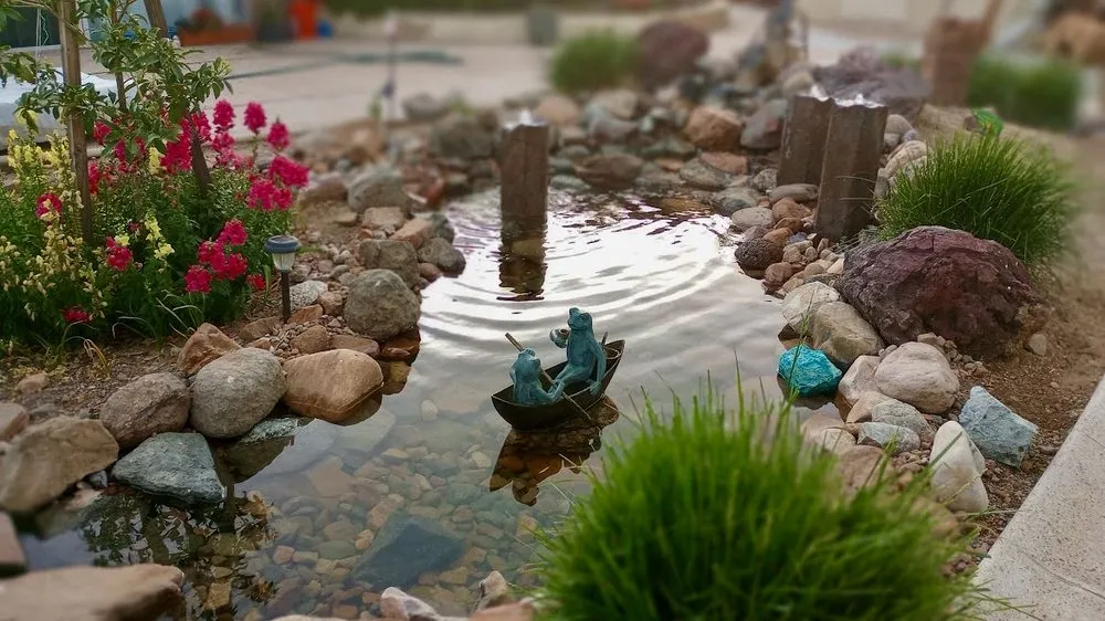 Professional yard maintenance experts serving Lorena, TX - Waco Oasis and Waterfall