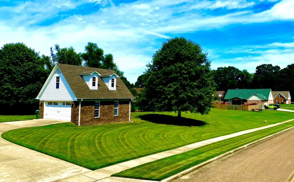 Local garden landscaping in Brighton, TN by Wade Lawn and Landscape