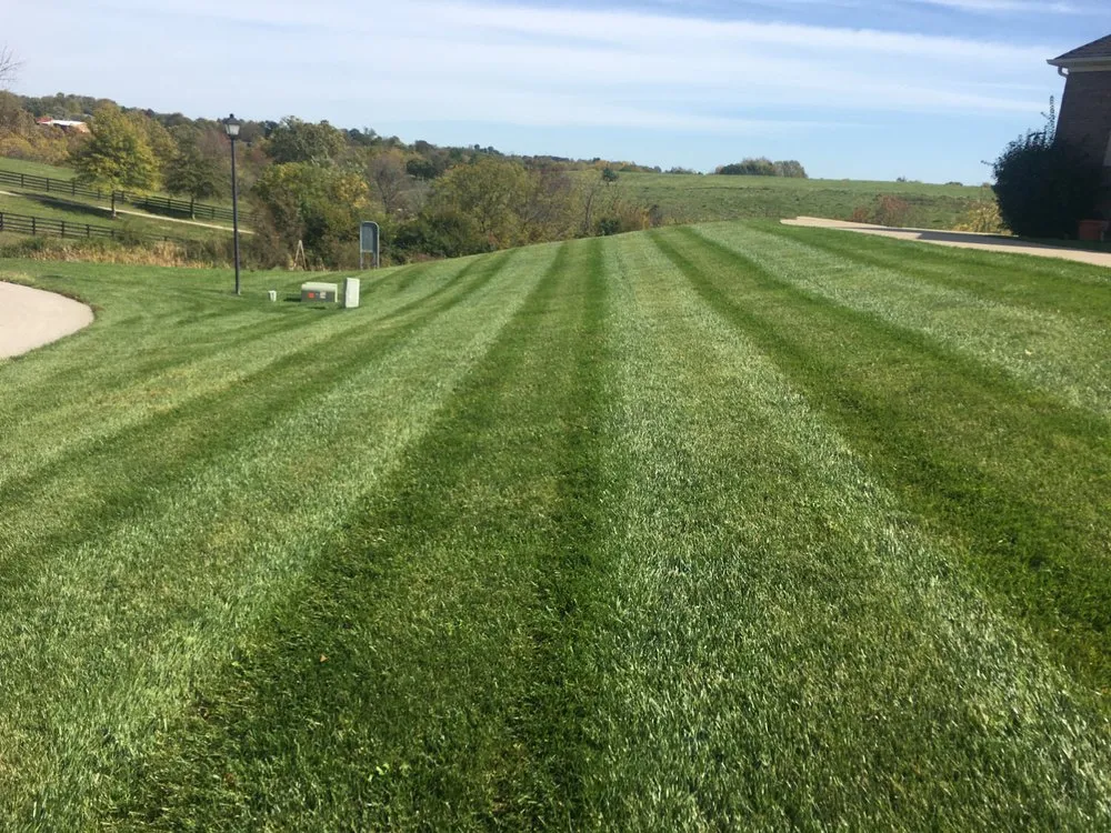 Trusted yard maintenance for homes in Richmond, KY by Wades Blades Lawn & Landscape