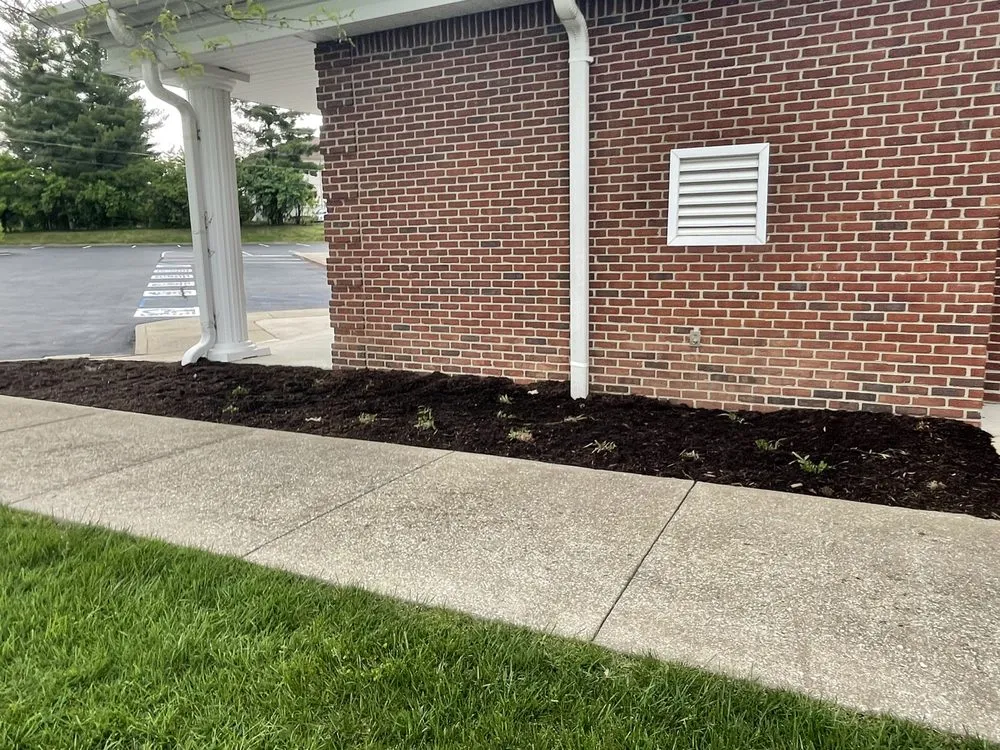 Expert yard maintenance in Richmond, KY by Wades Blades Lawn & Landscape