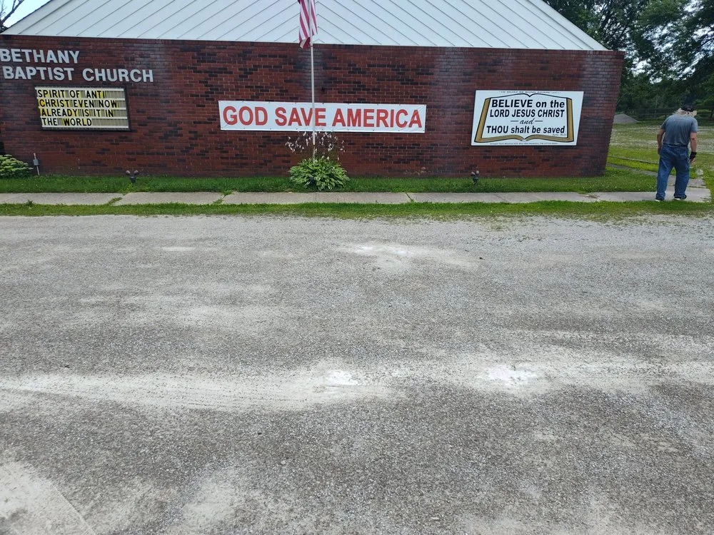 Affordable yard cleanup service in Medina, OH - Wades Lawn Care