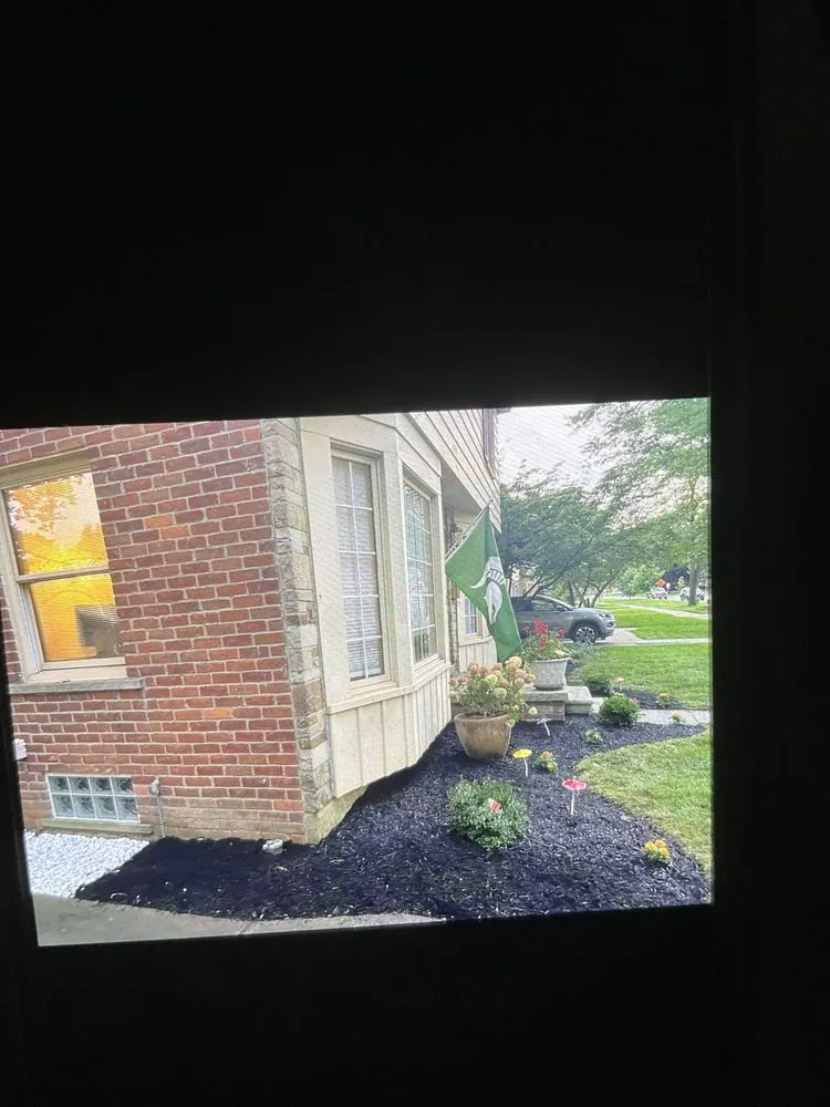 Custom yard cleanup service for beautiful yards in Redford Charter Twp, MI by Wakefields Complete Outdoor Service's