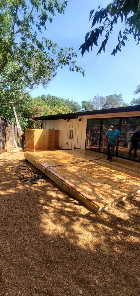 Local yard cleanup service for year-round maintenance across Austin, TX - Waldemar Landscaping Design