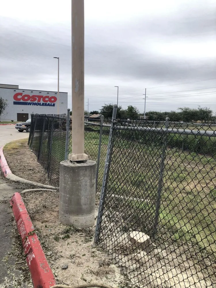 Affordable yard cleanup service experts serving pharr, TX - Waldo’s Lawn Care Service