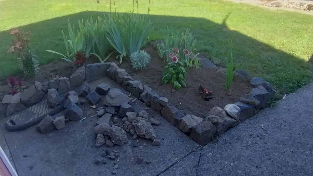 Custom outdoor landscaping experts serving Washougal, WA - Waldo's Yard and Home Improvements