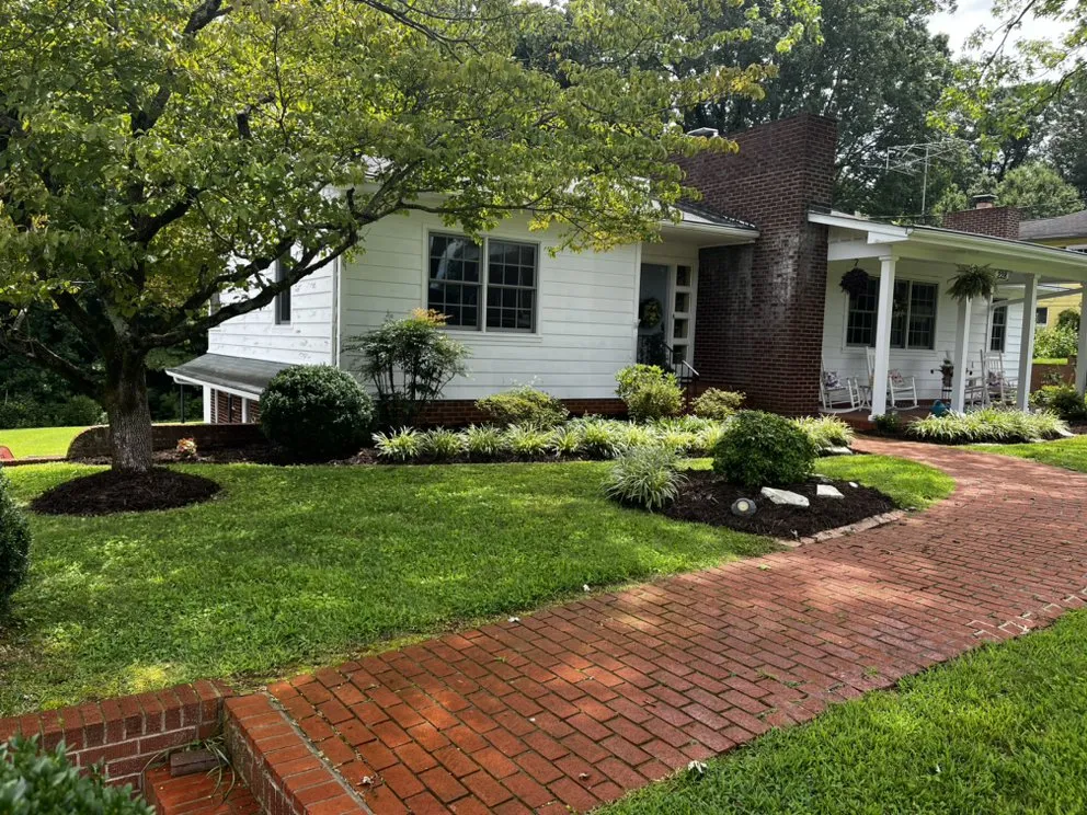 Top-rated lawn care service for beautiful yards in Rutherfordton, NC by Walker & McCraw Landscaping
