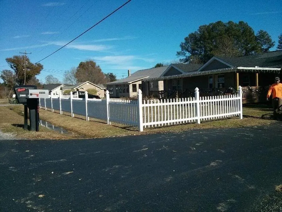 Affordable lawn care service experts serving Rome, GA - Walker Landscape & Fence