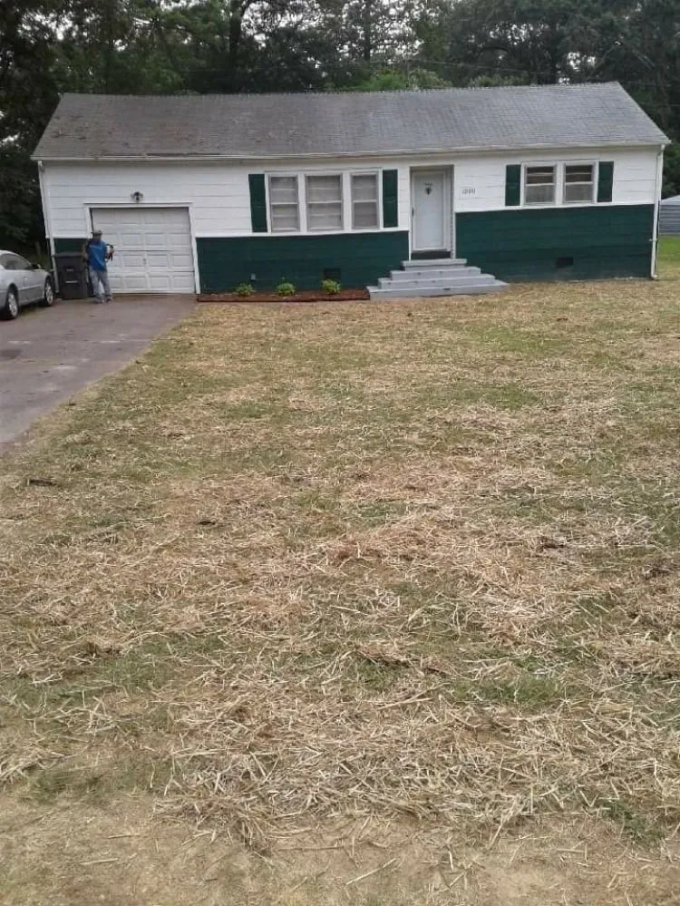 Professional outdoor landscaping for residential properties across Tullahoma, TN - Walker Lawn Care