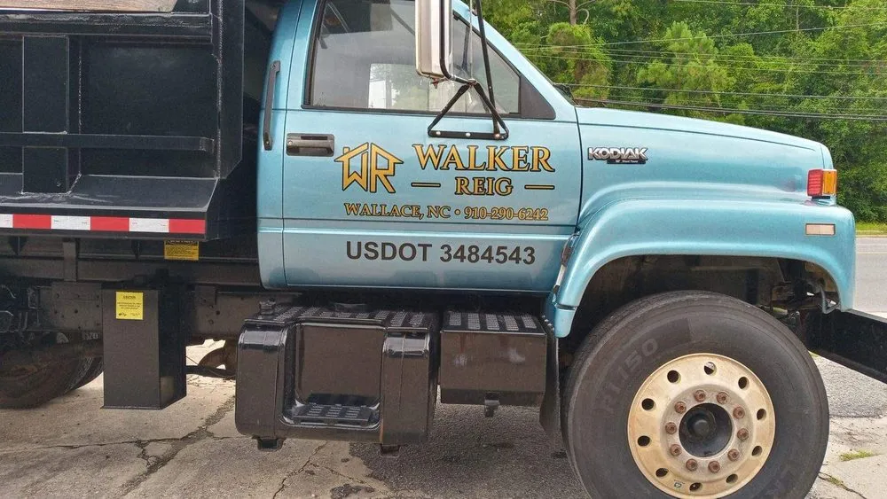 Custom lawn mowing service in Garland, NC by Walker REIG