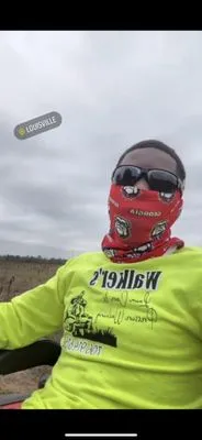 Walker’s Lawn Care And Pressure Washing