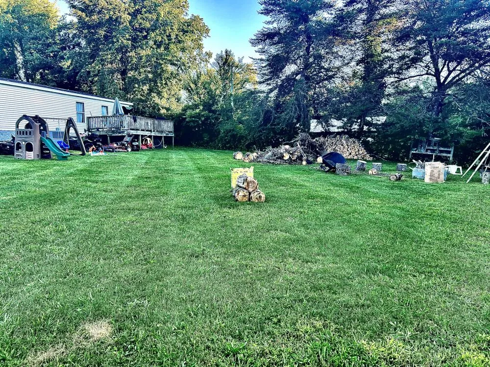 Custom landscape installation experts serving Crossville, TN - Walkers Lawn Care