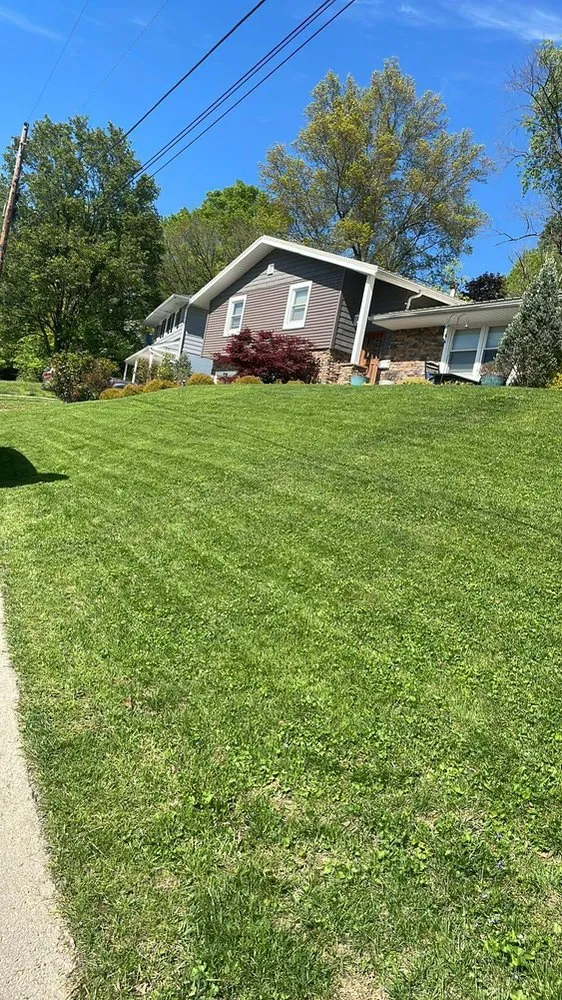 Top-rated garden landscaping in Portsmouth, OH by Walkers lawn care