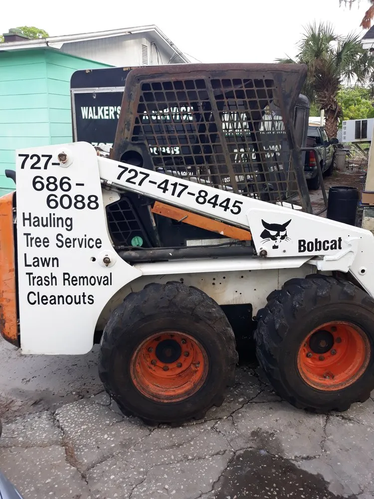 Reliable residential landscaping with custom design across Gulfport, FL - Walker's Lawn Service