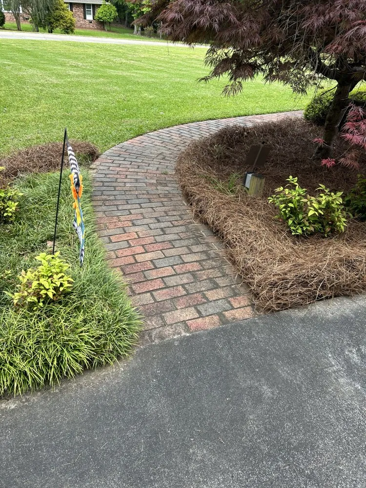 Affordable residential landscaping in Lancaster, SC - Walkers Lawncare