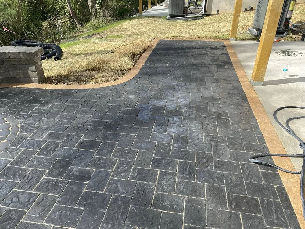 Top-rated landscaping services with custom design in Sandston, VA by Wall Stone