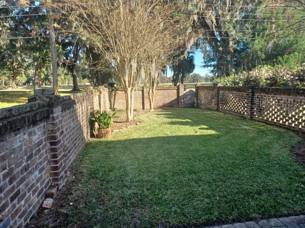 Expert landscaping services in Hinesville, GA by Wallace Commercial & Residential Landscaping .