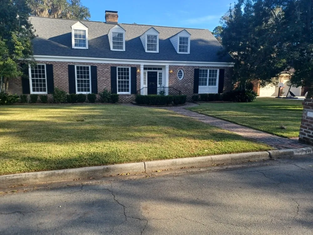 Expert outdoor landscaping experts serving Hinesville, GA - Wallace Commercial & Residential Landscaping .