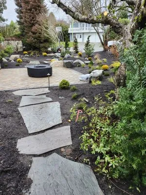 Wallace Pro Landscapes Logo