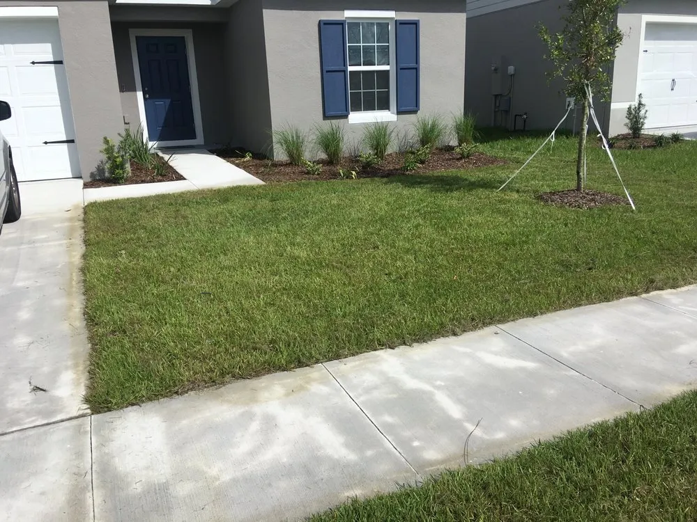 Top-rated lawn mowing service in Winter Haven, FL - Wallace The Lawn Guy