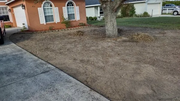 Wallace The Lawn Guy Logo